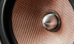 How to Pick the Right Line Array Speaker for Concerts